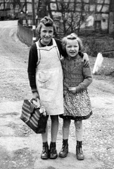 Gertrud Groß und ... 