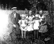 Familie Zissler, v. li. Karl, Hilde, Auguste, Luise, Henriette