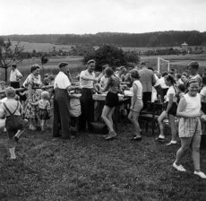 Schulsporttag: v. li. E. Jung, R. Würz, H. Jung 
