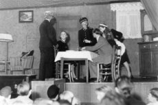 Geschauspielert humer ach