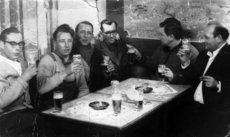 Fröhliche Herrenrunde: v. li. ?, Karl-Heinz Daubertshäuser, Georg Pfeiffer, Franz Schmitter, ?, Fritz Keller