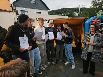 Siegerehrung-65e5fa9d-c3c2-4bb9-b851-fa5401076406