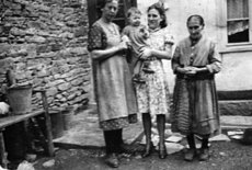 Vier Generationen vor der Haustür