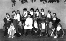 Weihnahtsspiel in der Volksschule Holzhausen 1959