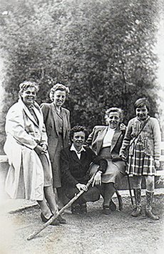 Liddi_Hormel-Edeltraut_Birlenbach-Marlies_Schuetz-Lina_Scheitzer-Doris_Schuet-(Schoen)